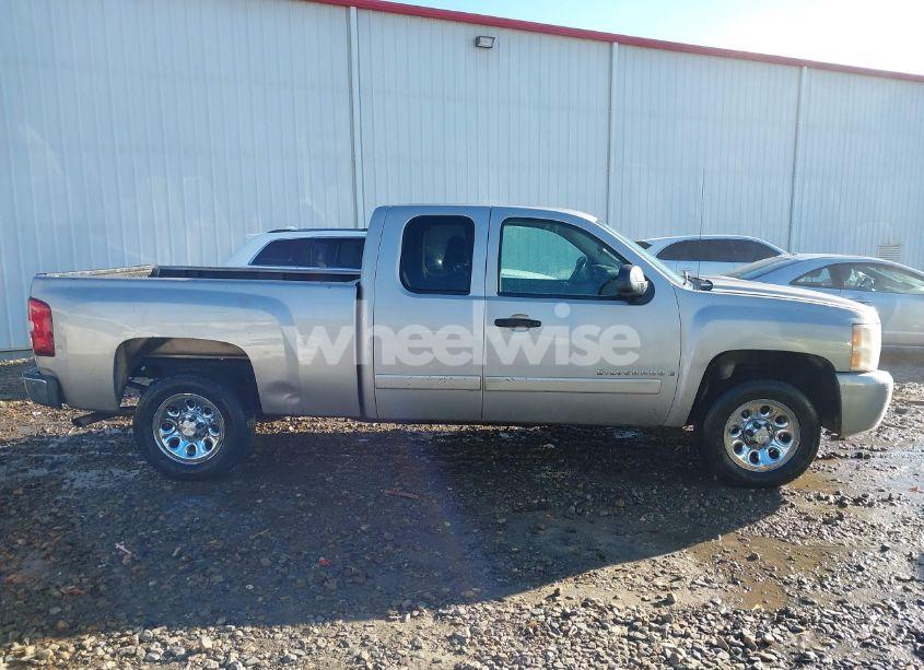 Photo 13 of 2007 Chevrolet Silverado 1500 LT1 (VIN 2GCEC19C871534507)