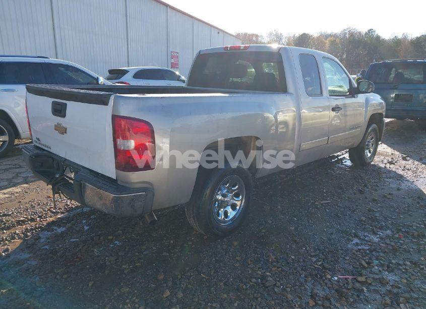Photo 4 of 2007 Chevrolet Silverado 1500 LT1 (VIN 2GCEC19C871534507)
