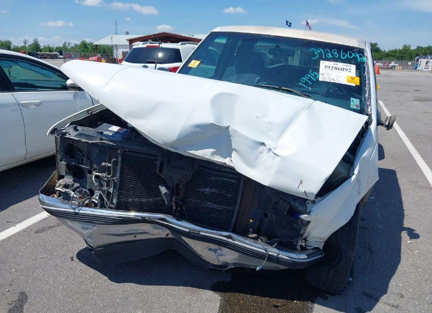 Photo 6 of 1995 Chevrolet Gmt-400 C1500 (VIN 2GCEC19H0S1215512)