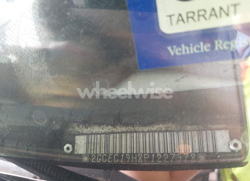 Photo 9 of 1993 Chevrolet Gmt-400 C1500 (VIN 2GCEC19H8P1227978)