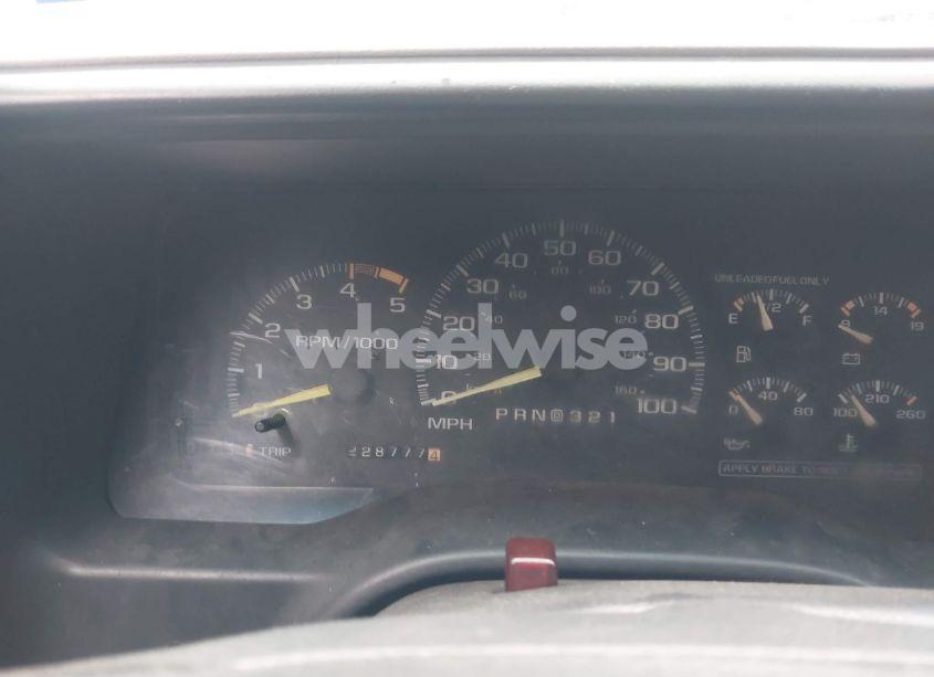 Photo 7 of 1995 Chevrolet Gmt-400 C1500 (VIN 2GCEC19H9S1254566)