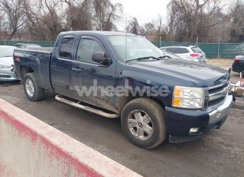 2008 Chevrolet Silverado 1500 LT1 (VIN 2GCEC19J081227980) main photo
