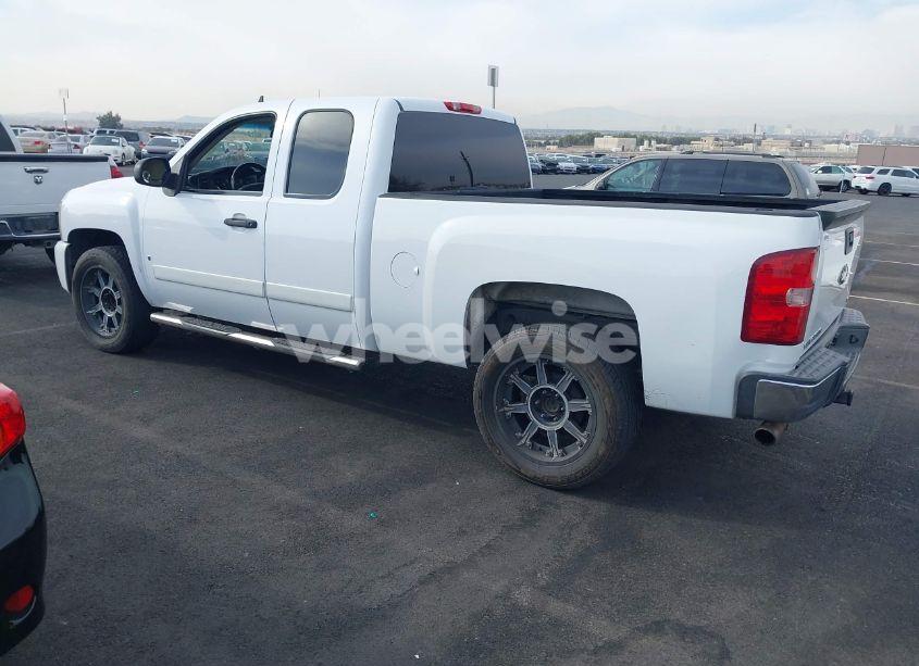 Photo 3 of 2008 Chevrolet Silverado 1500 LT1 (VIN 2GCEC19J381141918)