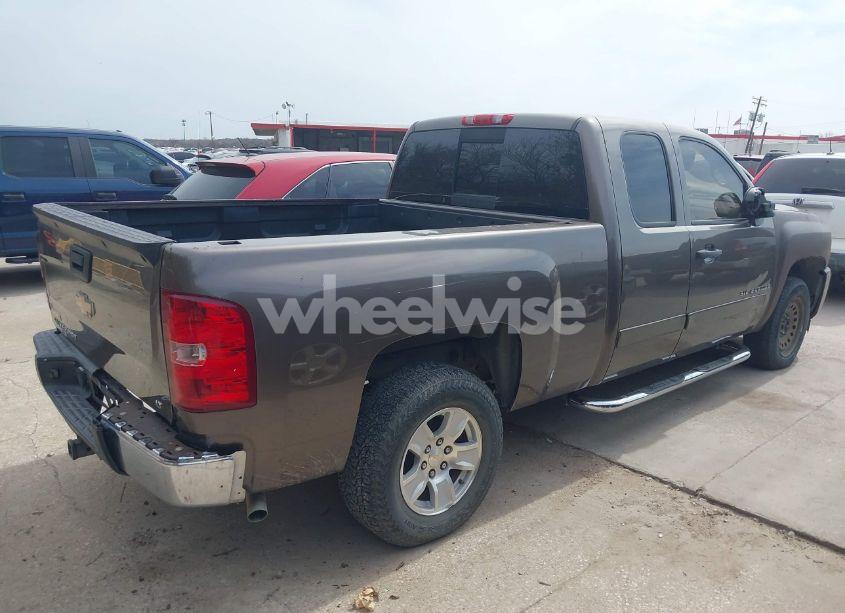 Photo 4 of 2008 Chevrolet Silverado 1500 LT1 (VIN 2GCEC19J381213233)