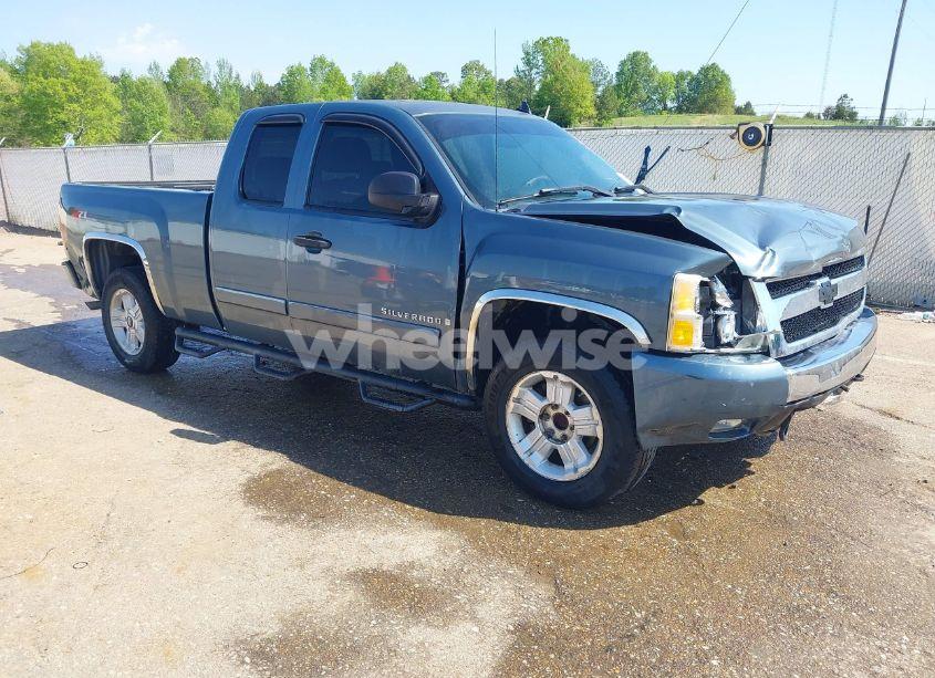 2007 Chevrolet Silverado 1500 LT2 (VIN 2GCEC19J471570239) main photo