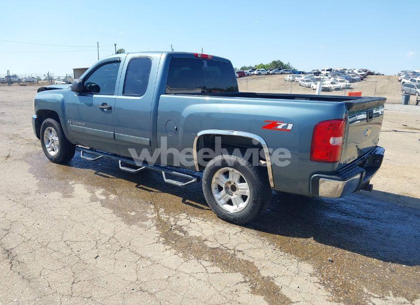 Photo 3 of 2007 Chevrolet Silverado 1500 LT2 (VIN 2GCEC19J471570239)