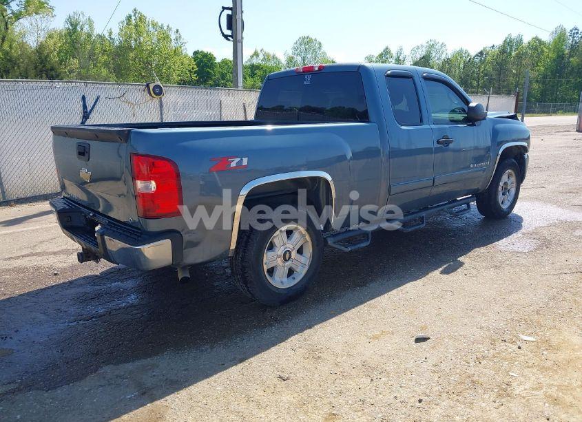 Photo 4 of 2007 Chevrolet Silverado 1500 LT2 (VIN 2GCEC19J471570239)