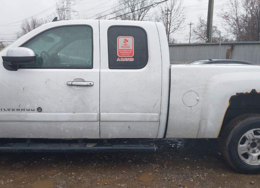 Photo 14 of 2007 Chevrolet Silverado 1500 LT1 (VIN 2GCEC19J471632867)