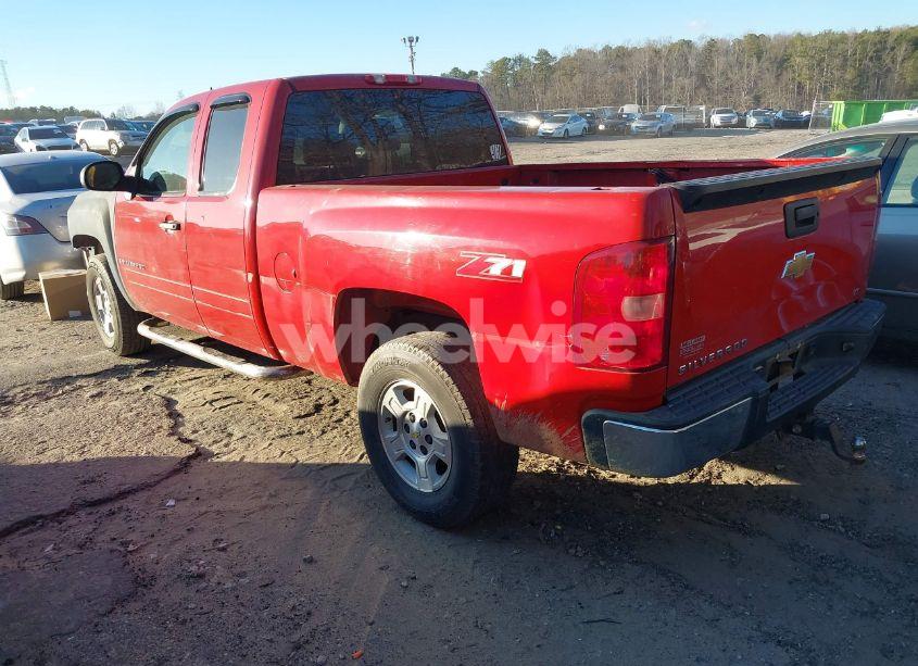 Photo 3 of 2007 Chevrolet Silverado 1500 LT2 (VIN 2GCEC19J471652830)