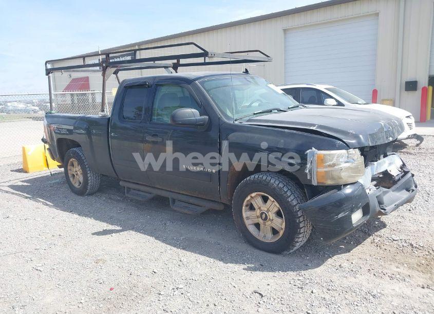 2007 Chevrolet Silverado 1500 LT1 (VIN 2GCEC19J671591822) main photo