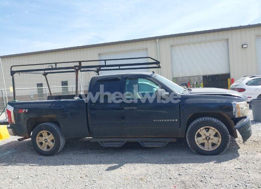 Photo 13 of 2007 Chevrolet Silverado 1500 LT1 (VIN 2GCEC19J671591822)