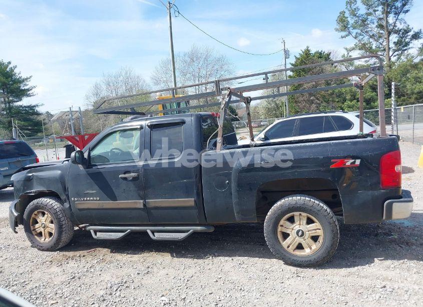 Photo 14 of 2007 Chevrolet Silverado 1500 LT1 (VIN 2GCEC19J671591822)