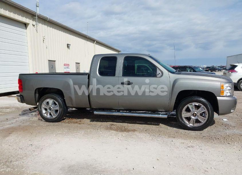 Photo 13 of 2007 Chevrolet Silverado 1500 LT2 (VIN 2GCEC19J771721896)