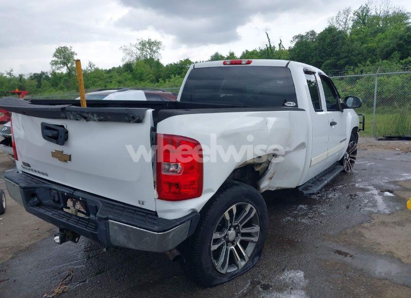Photo 4 of 2008 Chevrolet Silverado 1500 LT1 (VIN 2GCEC19J981115436)