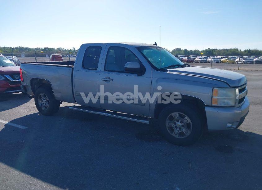 Photo 13 of 2007 Chevrolet Silverado 1500 LTZ (VIN 2GCEC19JX71609738)
