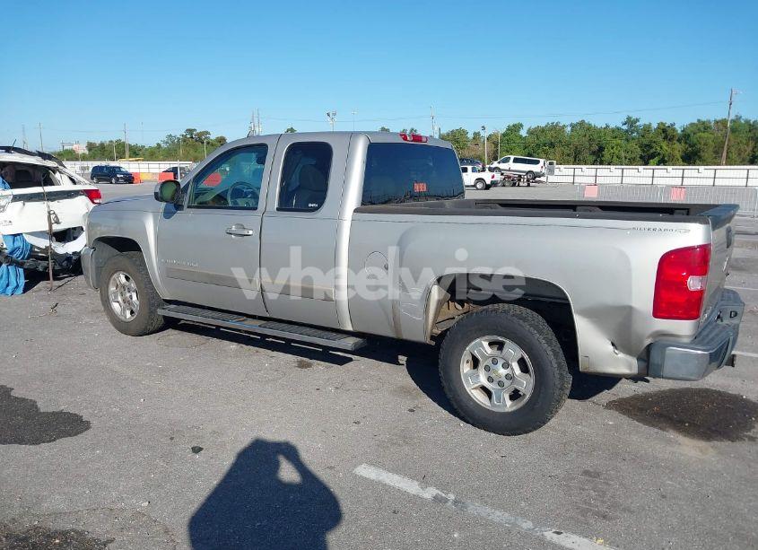 Photo 14 of 2007 Chevrolet Silverado 1500 LTZ (VIN 2GCEC19JX71609738)