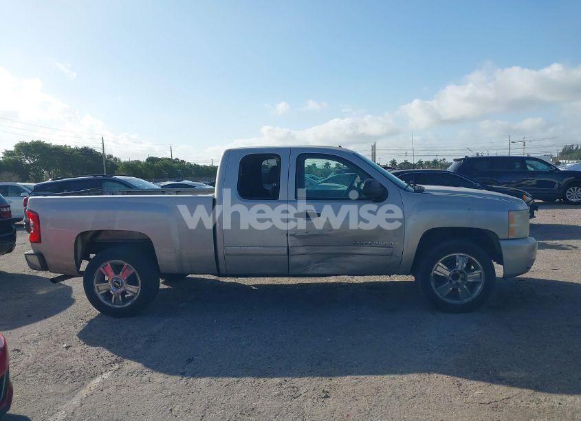 Photo 13 of 2008 Chevrolet Silverado 1500 LT1 (VIN 2GCEC19JX81124243)