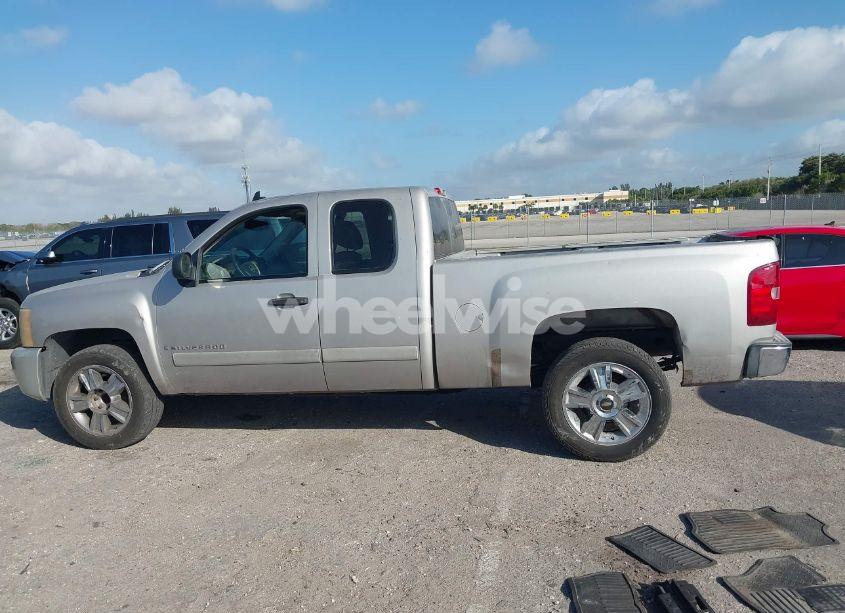 Photo 14 of 2008 Chevrolet Silverado 1500 LT1 (VIN 2GCEC19JX81124243)