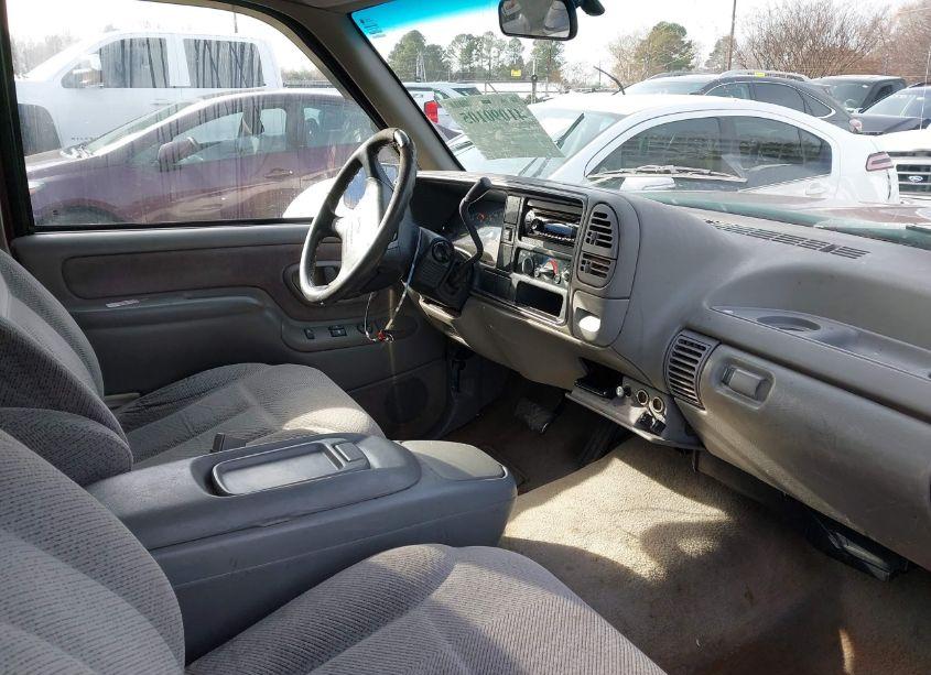 Photo 5 of 1995 Chevrolet Gmt-400 C1500 (VIN 2GCEC19K0S1253169)