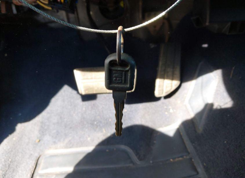 Photo 11 of 1995 Chevrolet Gmt-400 C1500 (VIN 2GCEC19K1S1181169)