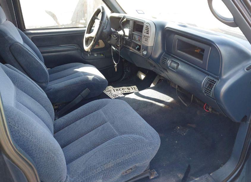 Photo 5 of 1995 Chevrolet Gmt-400 C1500 (VIN 2GCEC19K1S1181169)