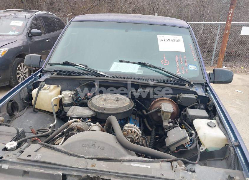 Photo 10 of 1995 Chevrolet Gmt-400 C1500 (VIN 2GCEC19K1S1226918)