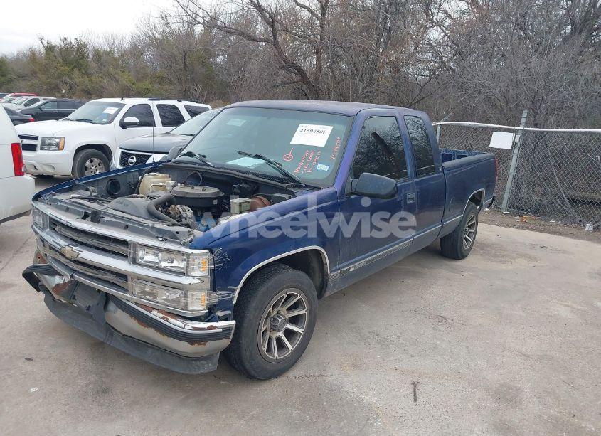 Photo 2 of 1995 Chevrolet Gmt-400 C1500 (VIN 2GCEC19K1S1226918)