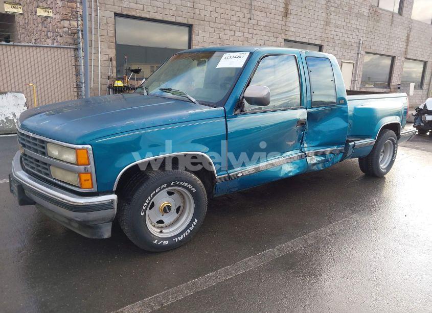Photo 2 of 1992 Chevrolet Gmt-400 C1500 (VIN 2GCEC19K2N1181105)