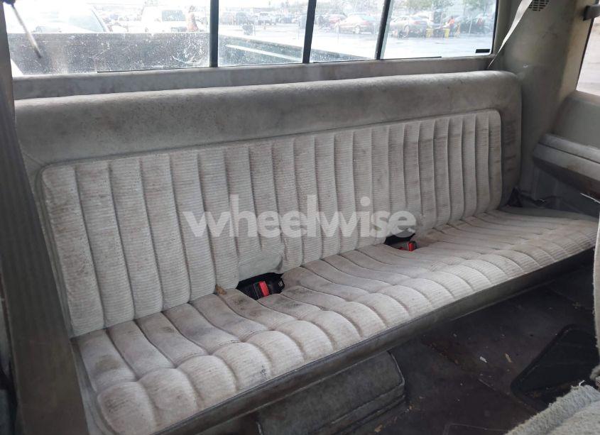 Photo 8 of 1992 Chevrolet Gmt-400 C1500 (VIN 2GCEC19K2N1181105)