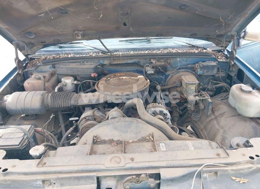 Photo 10 of 1992 Chevrolet Gmt-400 C1500 (VIN 2GCEC19K2N1251847)