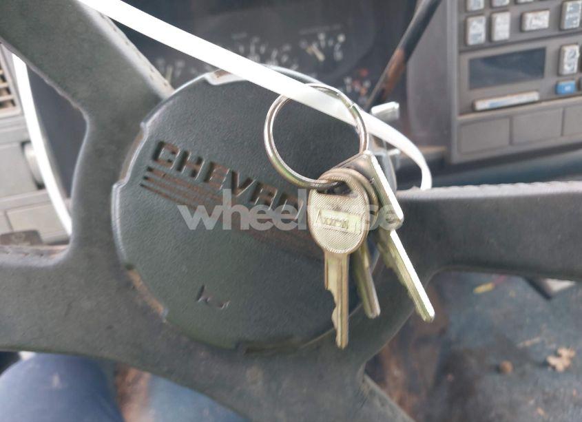 Photo 11 of 1992 Chevrolet Gmt-400 C1500 (VIN 2GCEC19K2N1251847)