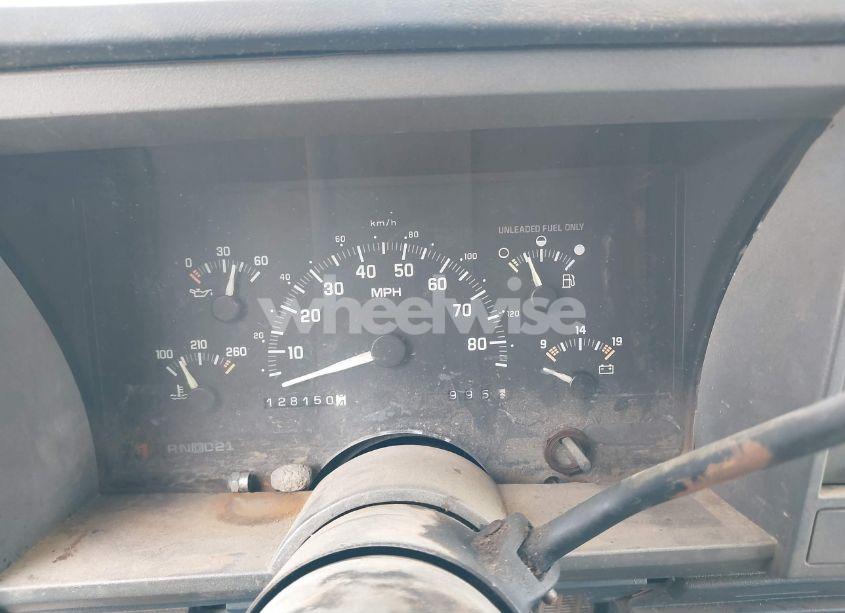 Photo 7 of 1992 Chevrolet Gmt-400 C1500 (VIN 2GCEC19K2N1251847)