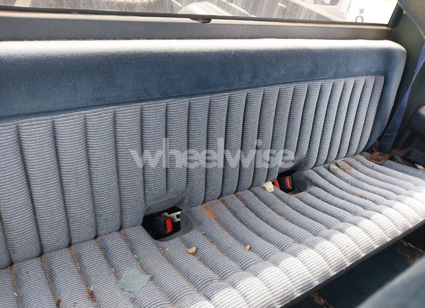 Photo 8 of 1992 Chevrolet Gmt-400 C1500 (VIN 2GCEC19K2N1251847)