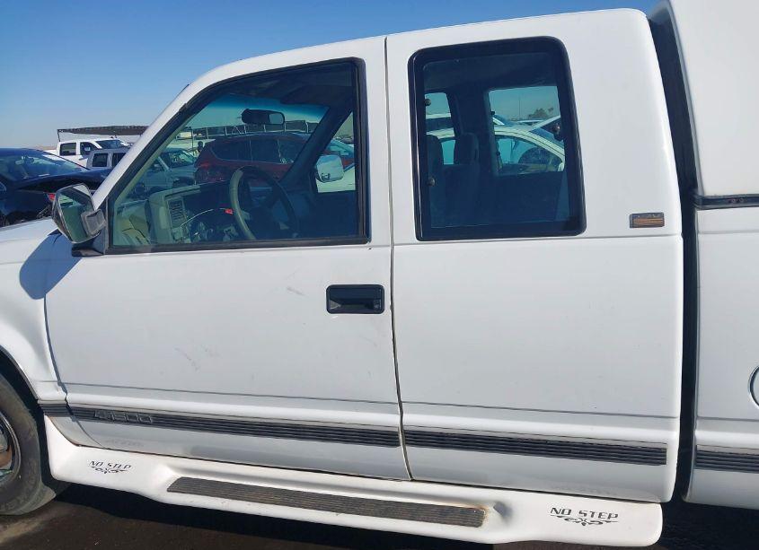 Photo 14 of 1994 Chevrolet Gmt-400 C1500 (VIN 2GCEC19K2R1222838)