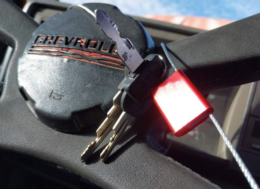 Photo 11 of 1994 Chevrolet Gmt-400 C1500 (VIN 2GCEC19K2R1249330)