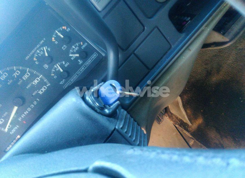 Photo 11 of 1995 Chevrolet Gmt-400 C1500 (VIN 2GCEC19K2S1201008)