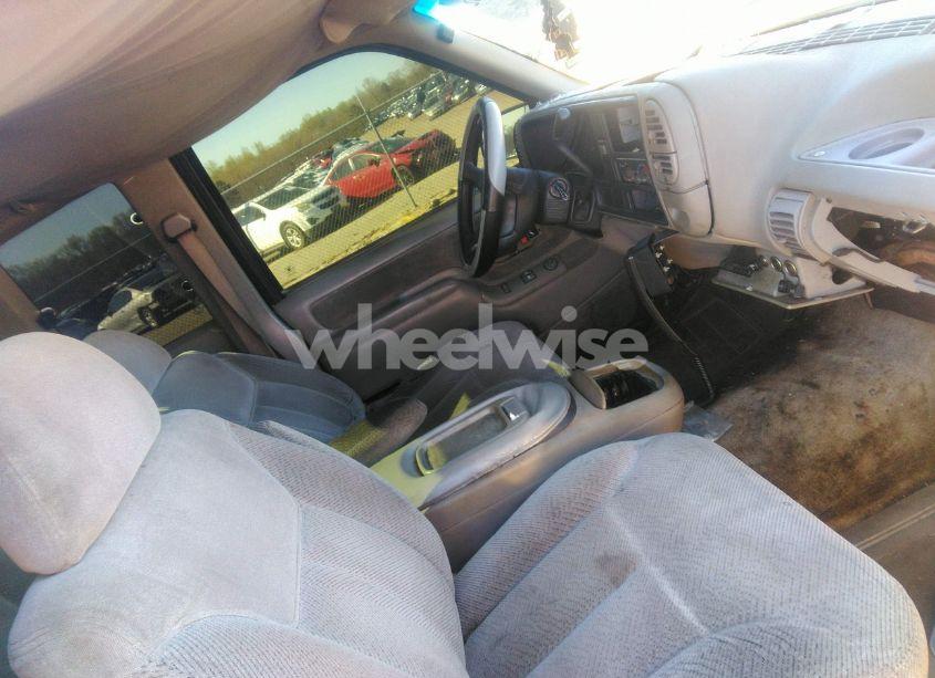 Photo 5 of 1995 Chevrolet Gmt-400 C1500 (VIN 2GCEC19K2S1201008)