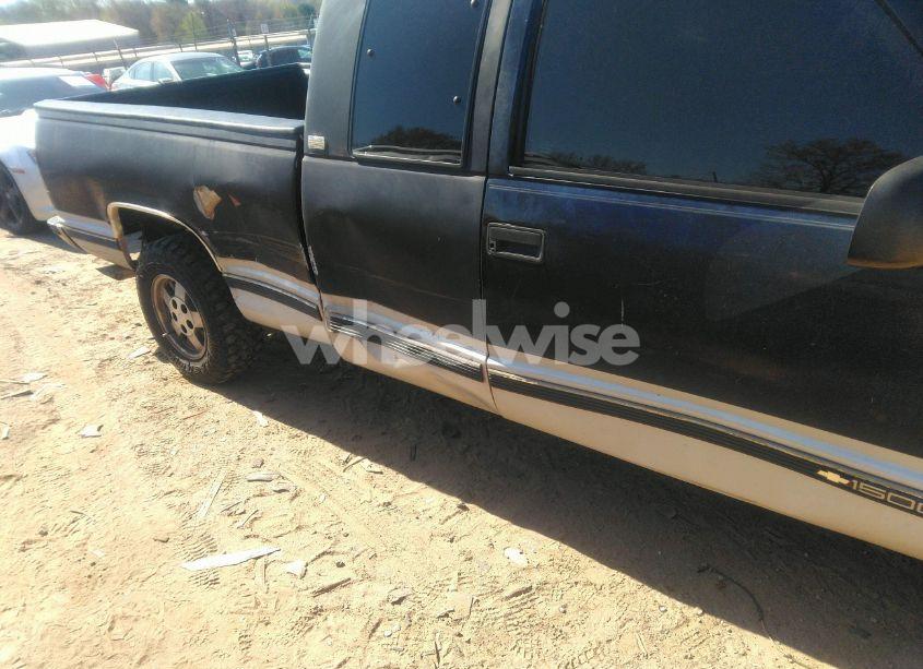 Photo 6 of 1995 Chevrolet Gmt-400 C1500 (VIN 2GCEC19K2S1201008)