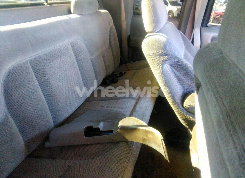 Photo 8 of 1995 Chevrolet Gmt-400 C1500 (VIN 2GCEC19K2S1201008)