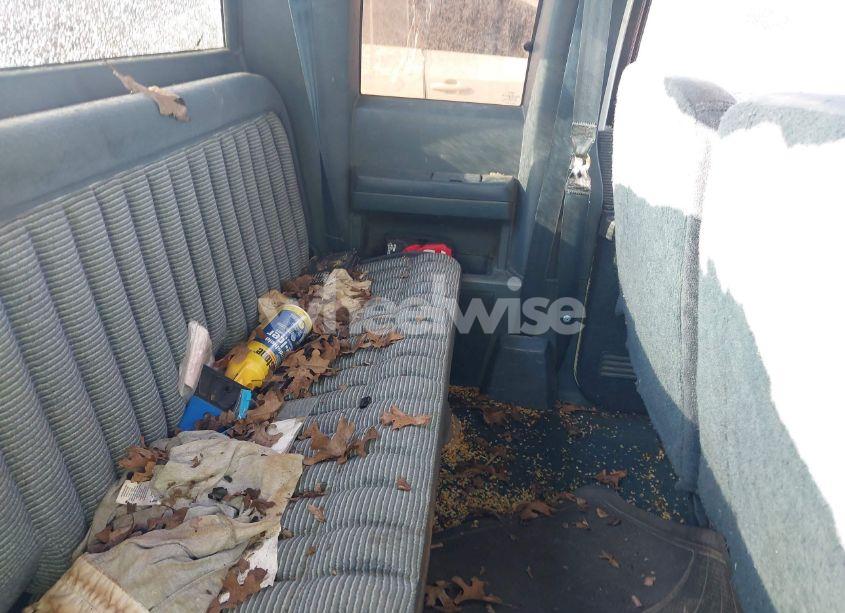 Photo 8 of 1990 Chevrolet Gmt-400 C1500 (VIN 2GCEC19K3L1212276)