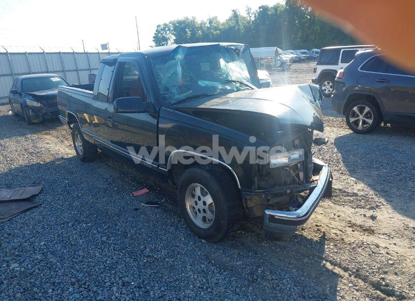 1995 Chevrolet Gmt-400 C1500 (VIN 2GCEC19K3S1305202) main photo