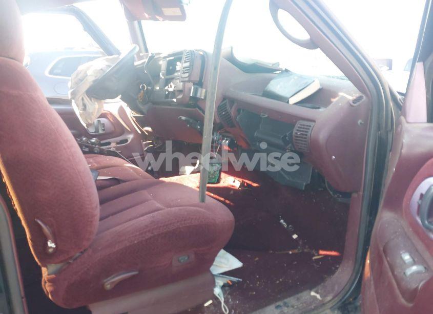 Photo 5 of 1995 Chevrolet Gmt-400 C1500 (VIN 2GCEC19K3S1305202)