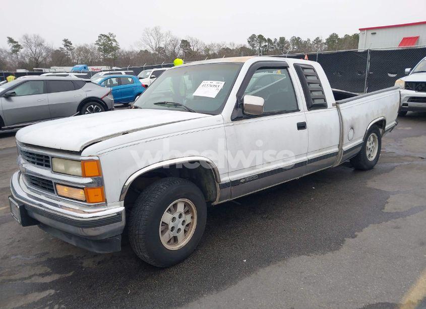 Photo 2 of 1994 Chevrolet Gmt-400 C1500 (VIN 2GCEC19K4R1171388)