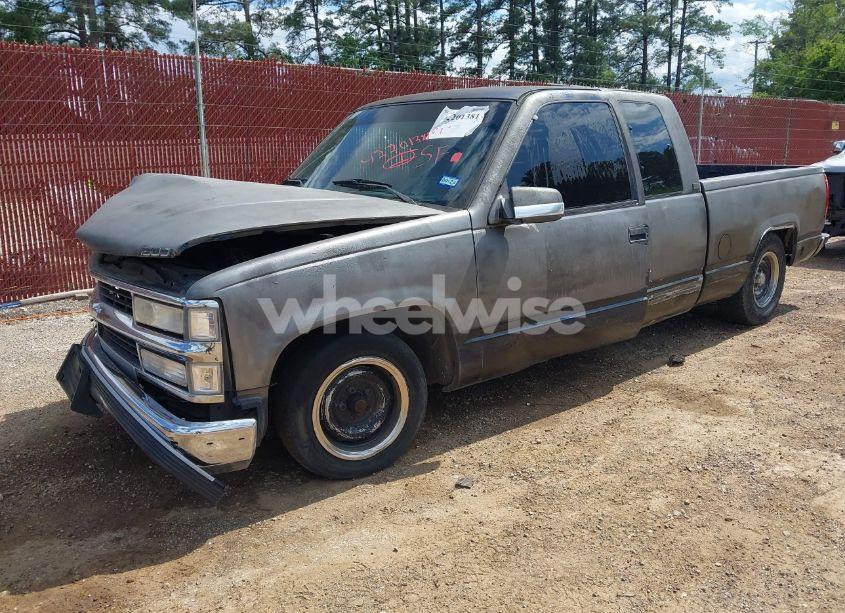 Photo 2 of 1993 Chevrolet Gmt-400 C1500 (VIN 2GCEC19K5P1268743)