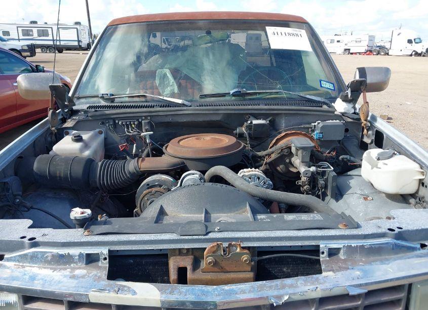 Photo 10 of 1991 Chevrolet Gmt-400 C1500 (VIN 2GCEC19K7M1217529)