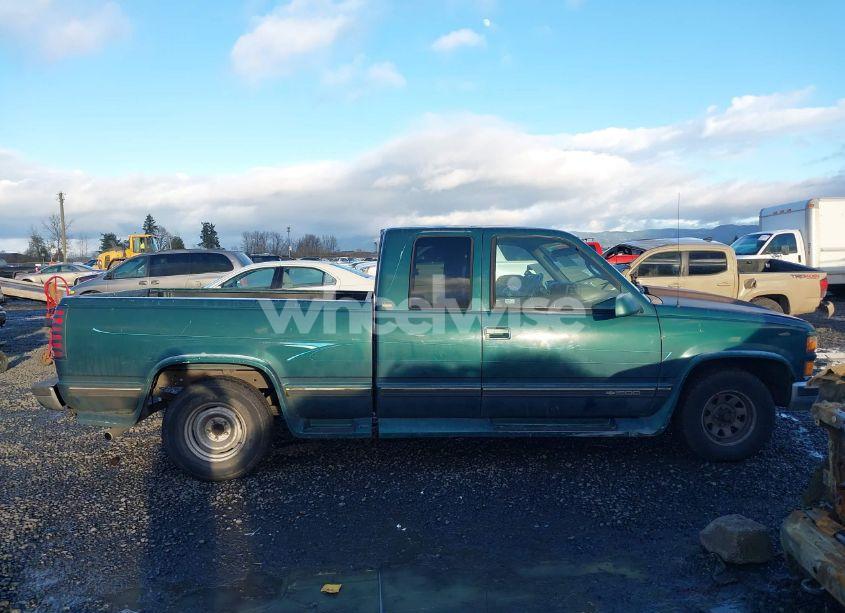 Photo 13 of 1995 Chevrolet Gmt-400 C1500 (VIN 2GCEC19K7S1256750)