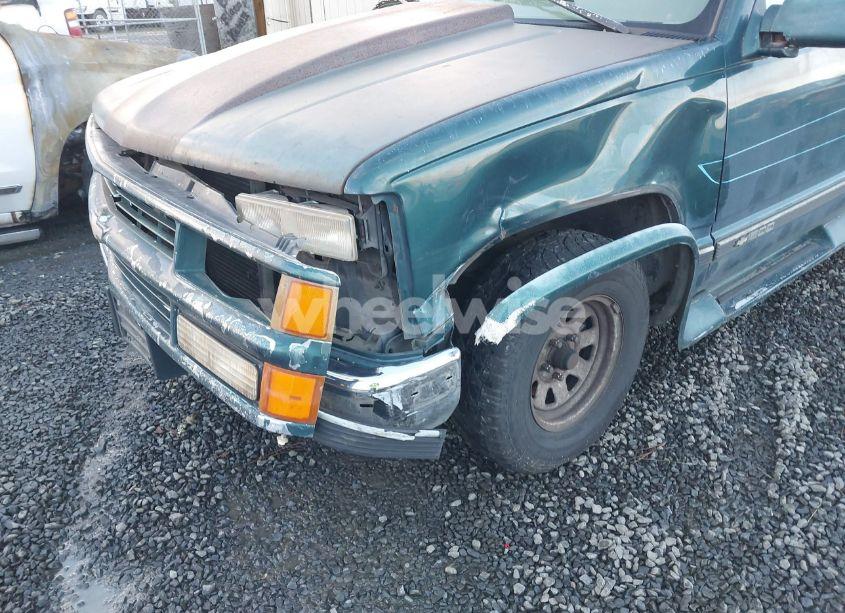 Photo 6 of 1995 Chevrolet Gmt-400 C1500 (VIN 2GCEC19K7S1256750)