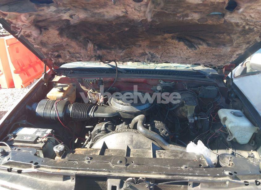 Photo 10 of 1992 Chevrolet Gmt-400 C1500 (VIN 2GCEC19K8N1140641)