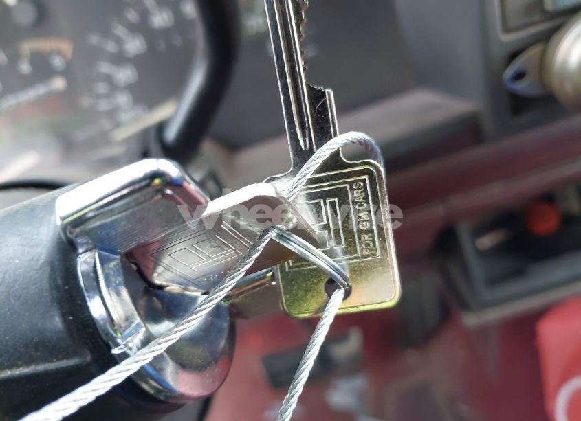 Photo 11 of 1992 Chevrolet Gmt-400 C1500 (VIN 2GCEC19K8N1140641)