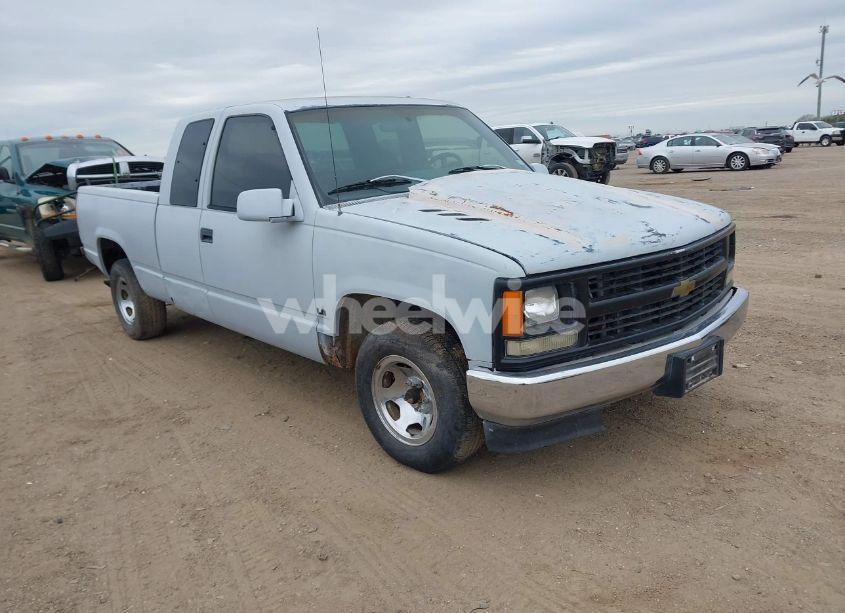 1995 Chevrolet Gmt-400 C1500 (VIN 2GCEC19K8S1160139) main photo